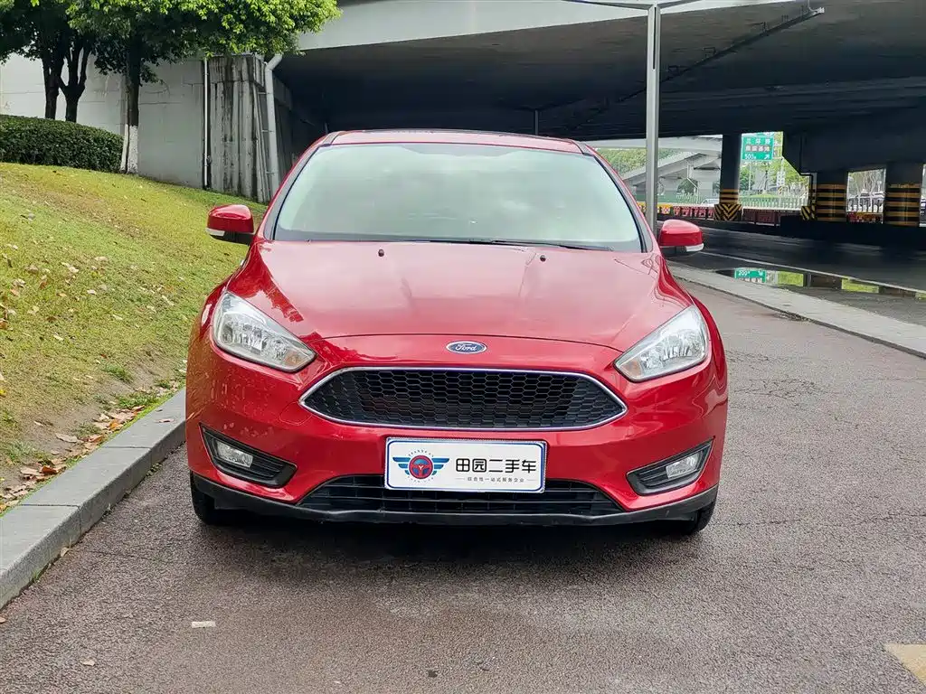 Focus 2020 hatchback classic 1.5L automatic fashion model купить на сайте DeffCars