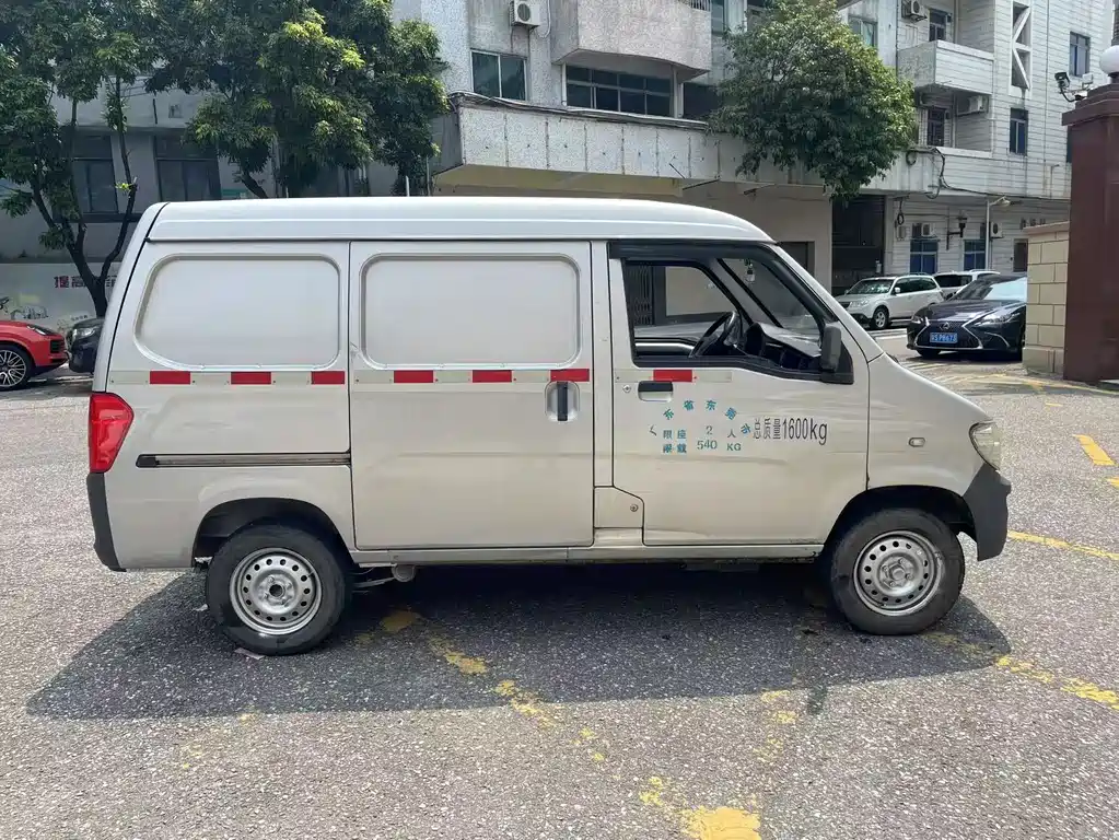 Wuling Zhiguang 2020 1.2L Practical Van Transporter National VI 2-seater LSI купить на сайте DeffCars