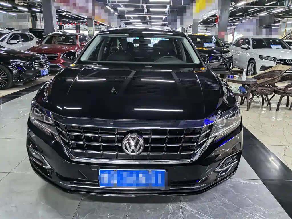 Passat 2019 330TSI Deluxe Edition National VI купить на сайте DeffCars