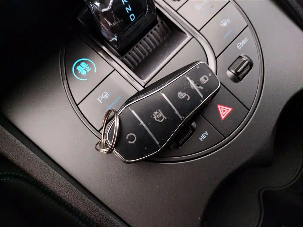 Seal 06 2025 DM-i smart driving version 80KM luxury model купить на сайте DeffCars