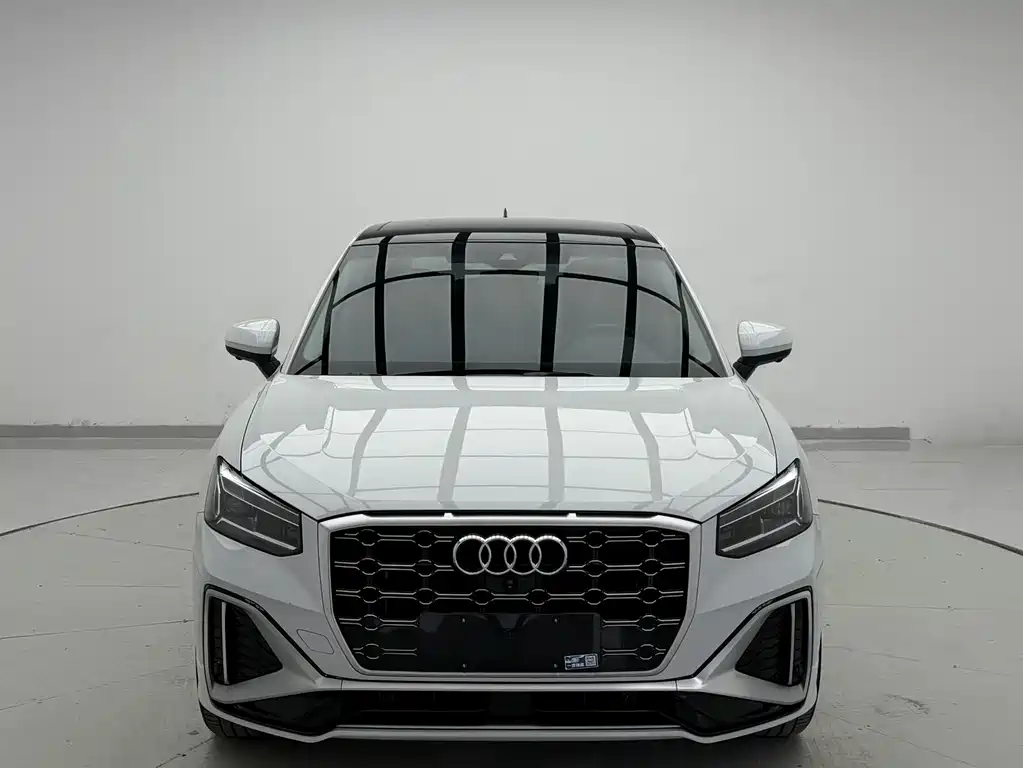 Audi Q2L 2022款 35 TFSI 时尚动感型 купить на сайте DeffCars