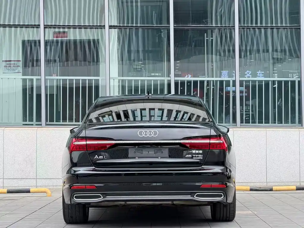 Audi A6L 2020 45 TFSI quattro exclusive and elegant model купить на сайте DeffCars