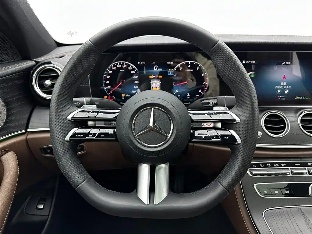 Mercedes-Benz E-Class 2023 facelift E 300 L sports luxury model купить на сайте DeffCars