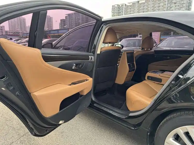 Lexus LS 2014 460L four-wheel drive luxury version купить на сайте DeffCars