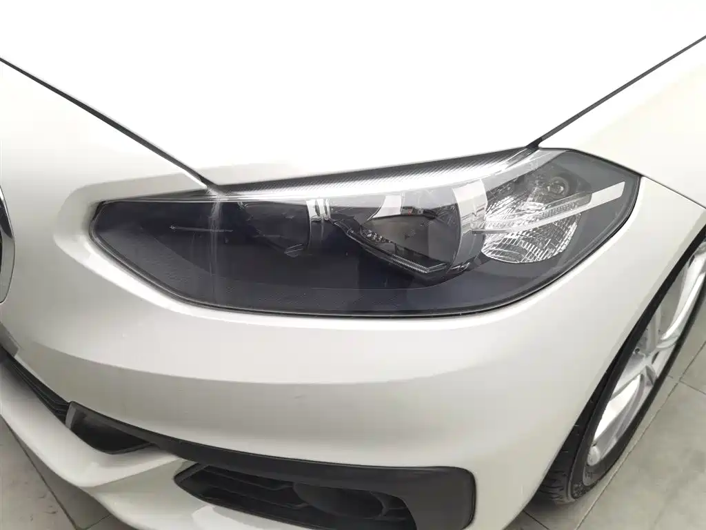 BMW 1 Series 2018 facelift 118i fashion model купить на сайте DeffCars