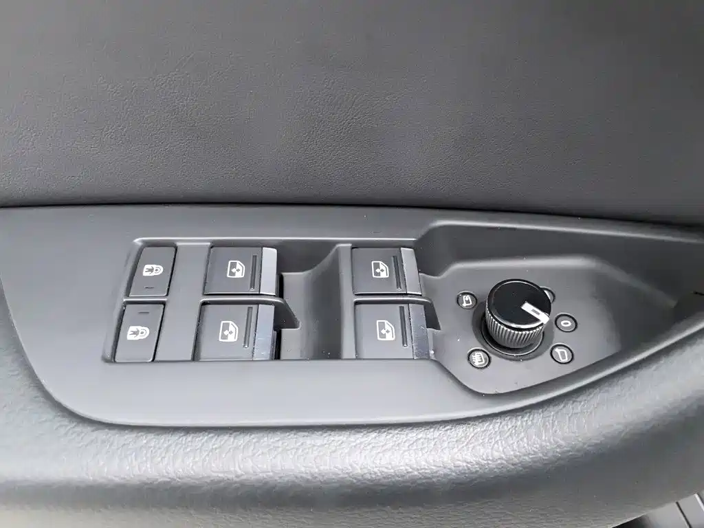 Audi A6L 2021 40 TFSI luxury and elegant model купить на сайте DeffCars