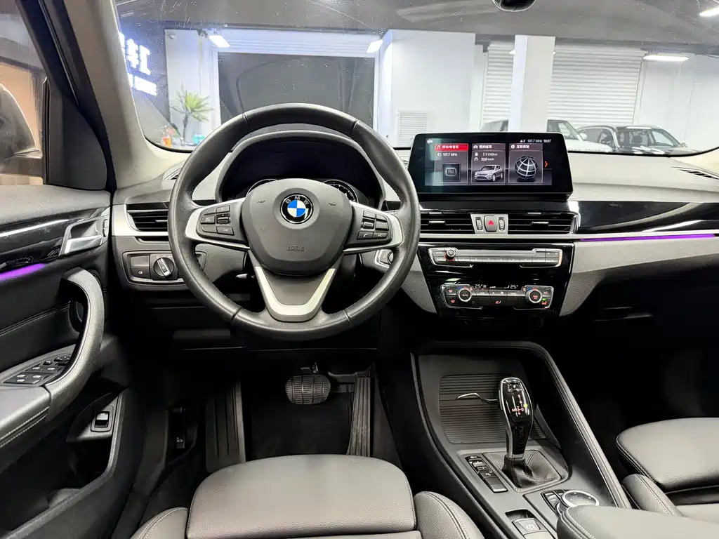 BMW X1 2020 sDrive25Li Leading Model купить на сайте DeffCars
