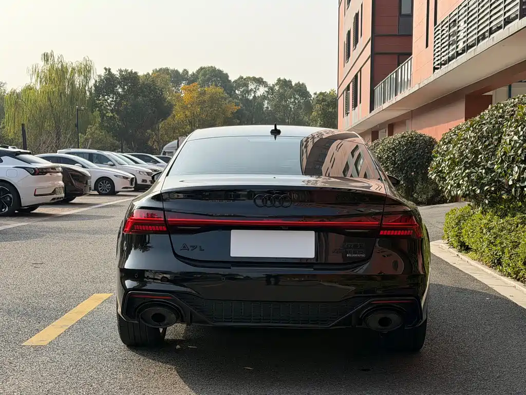 Audi A7L 2024 45 TFSI quattro S-line Black Warrior Edition купить на сайте DeffCars