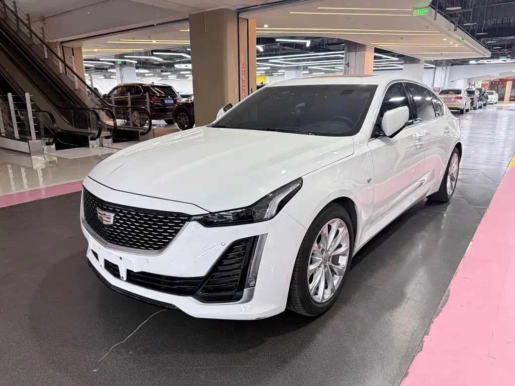 Cadillac CT5 2021 28T Fashion Model купить на сайте DeffCars
