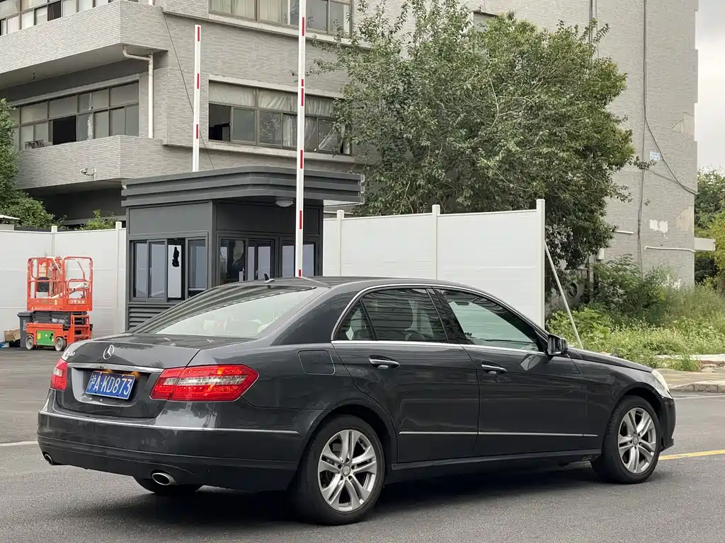 Mercedes-Benz E-Class (Imported) 2010 E 300 Elegant Luxury Edition купить на сайте DeffCars