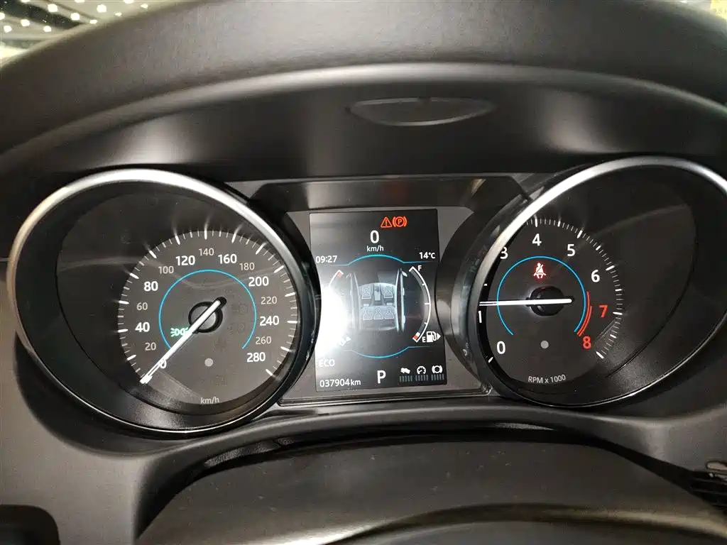 Jaguar XE 2017 2.0T 200PS R-Sport купить на сайте DeffCars