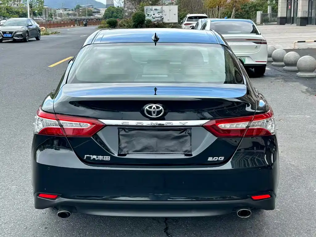Camry 2021 2.0G Deluxe Edition купить на сайте DeffCars
