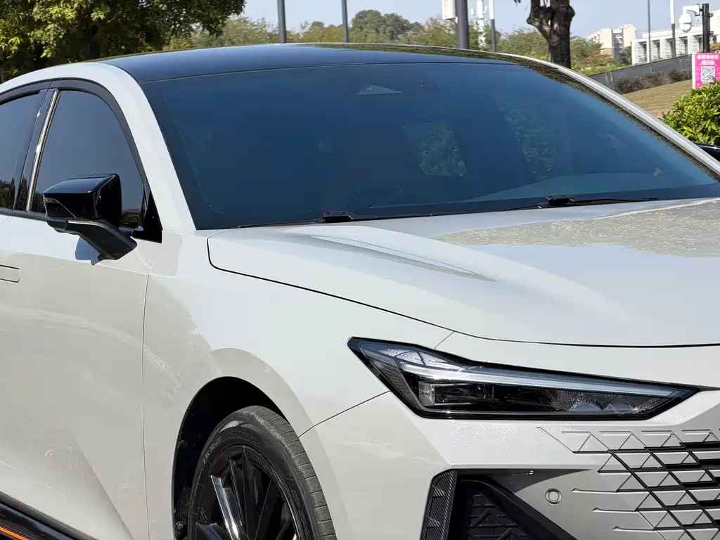 Changan UNI-V 2023 1.5T sports version купить на сайте DeffCars