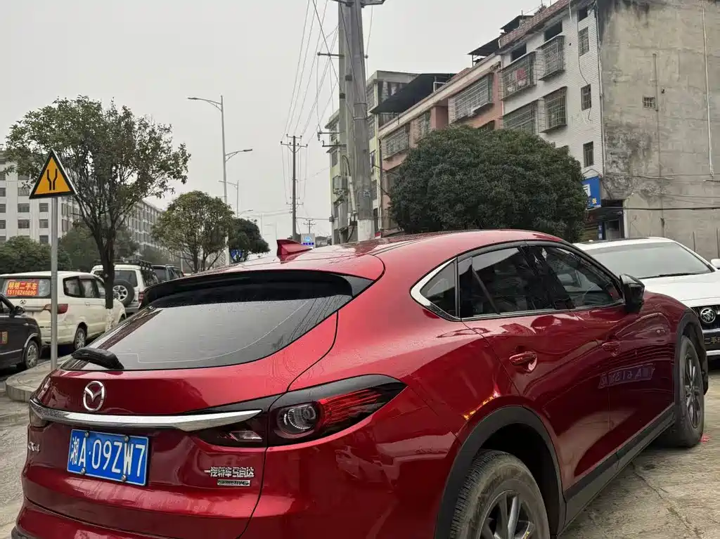 Mazda CX-4 2021 2.0L automatic two-wheel drive Blue Sky Leading Edition купить на сайте DeffCars