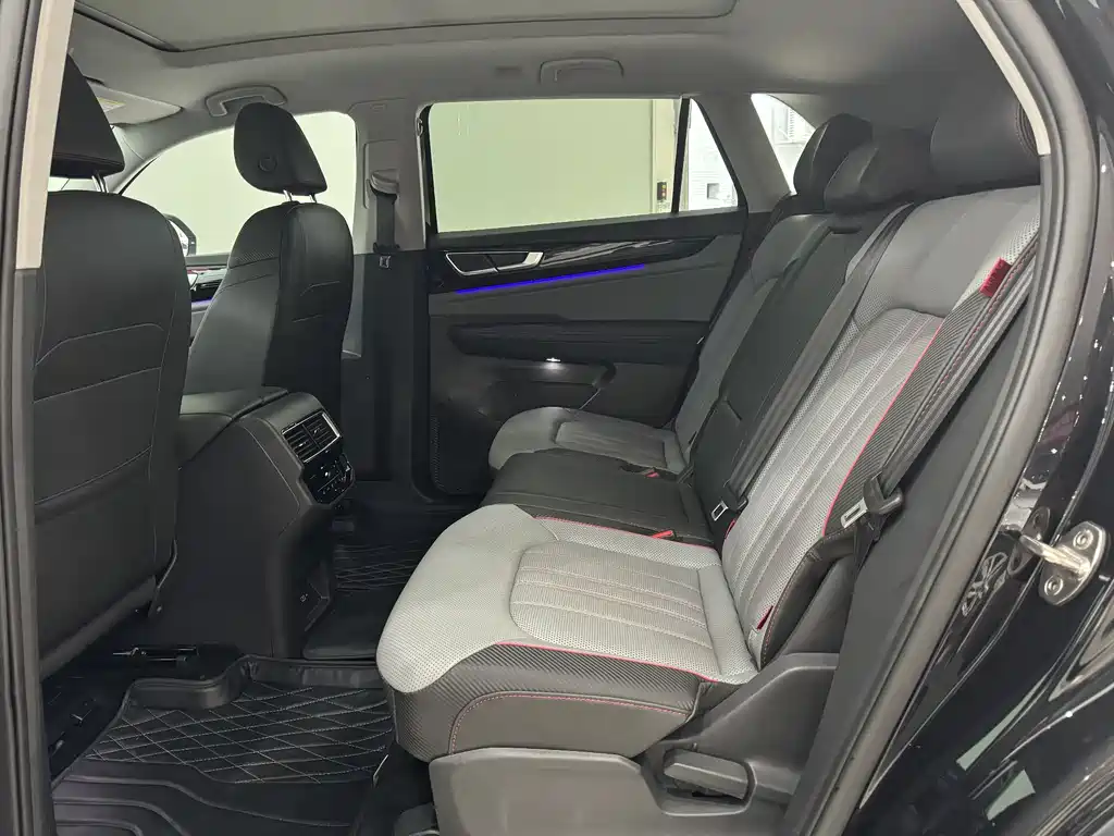 Touron 2023 Touron X 330TSI 2WD Premium Deluxe Edition купить на сайте DeffCars