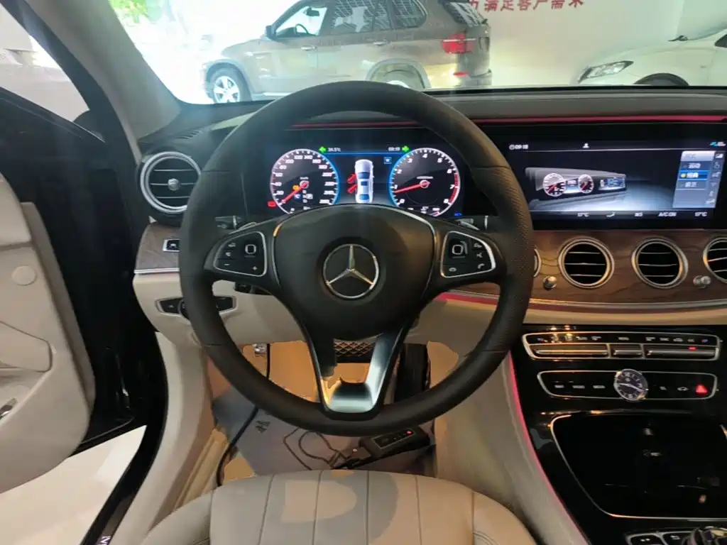 Mercedes-Benz E-Class 2017 E 320 L 4MATIC купить на сайте DeffCars