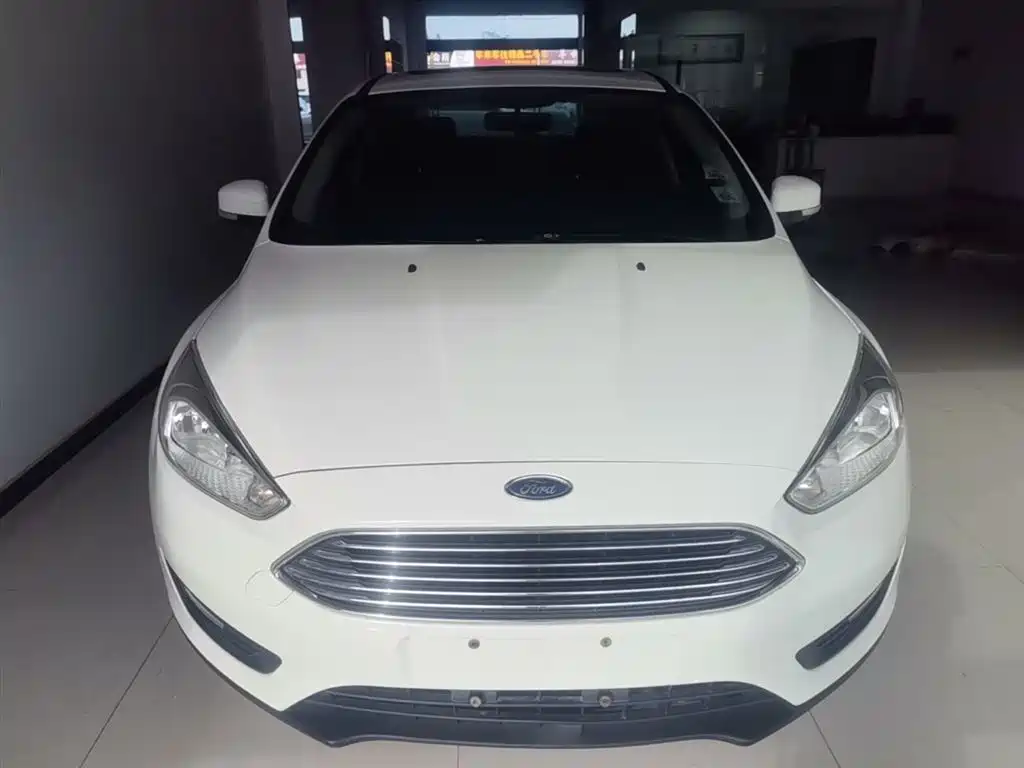 Focus 2018 sedan classic 1.6L automatic stylish smart mobility version купить на сайте DeffCars