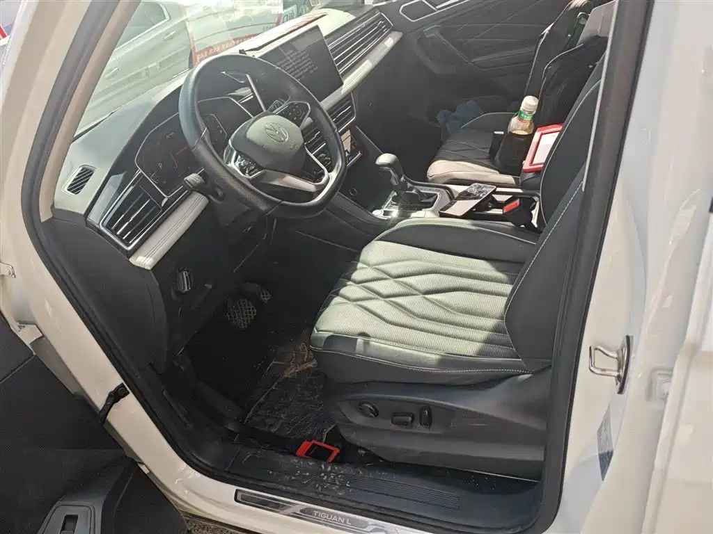 Tiguan L 2023 330TSI automatic two-wheel drive smart version купить на сайте DeffCars
