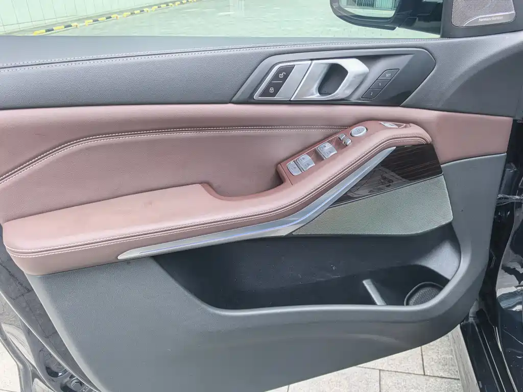 BMW X5 2022 facelift xDrive 40Li M sports package купить на сайте DeffCars
