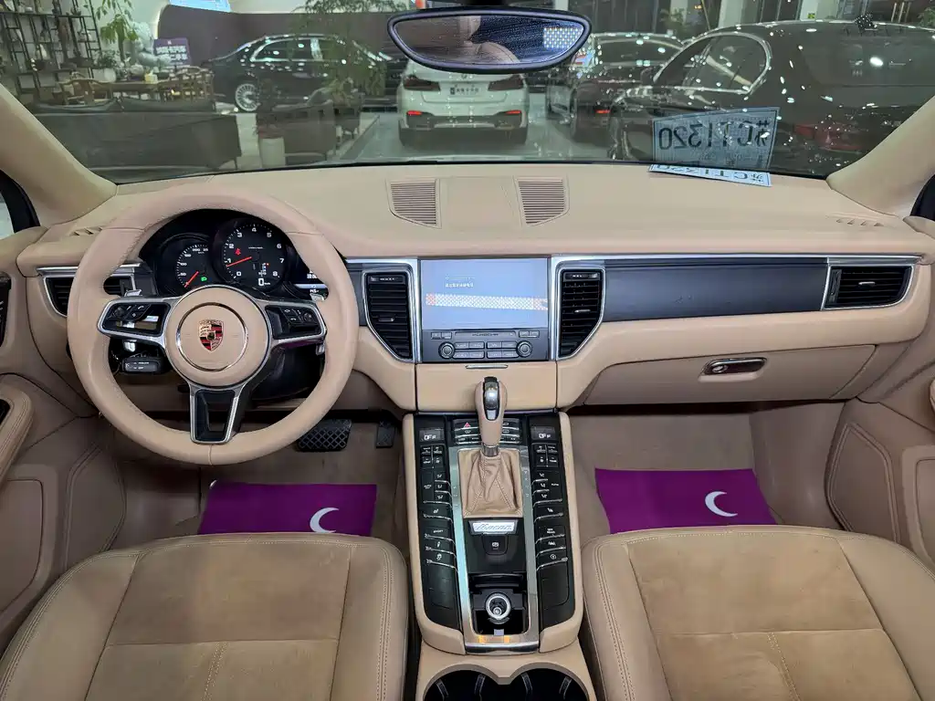 Macan 2017 Macan 2.0T купить на сайте DeffCars