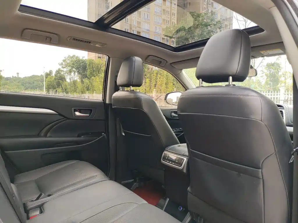 Highlander 2015 2.0T four-wheel drive luxury version 7 seats купить на сайте DeffCars