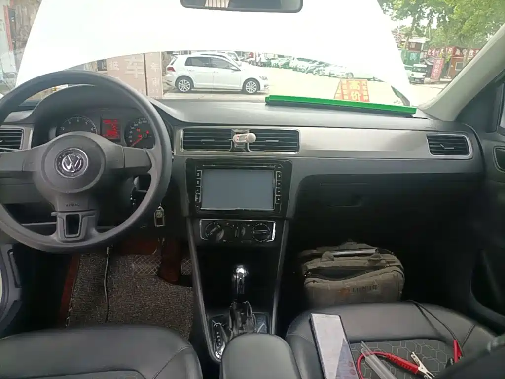 Santana 2013 1.6L Automatic Comfort Edition купить на сайте DeffCars