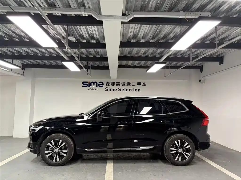 Volvo XC60 2024 B5 four-wheel drive Zhiyi Luxury Edition купить на сайте DeffCars