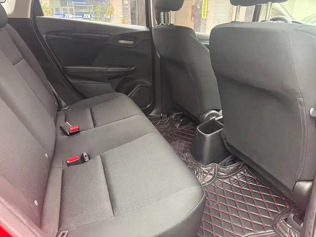 Fit 2016 1.5L LX CVT comfort model купить на сайте DeffCars