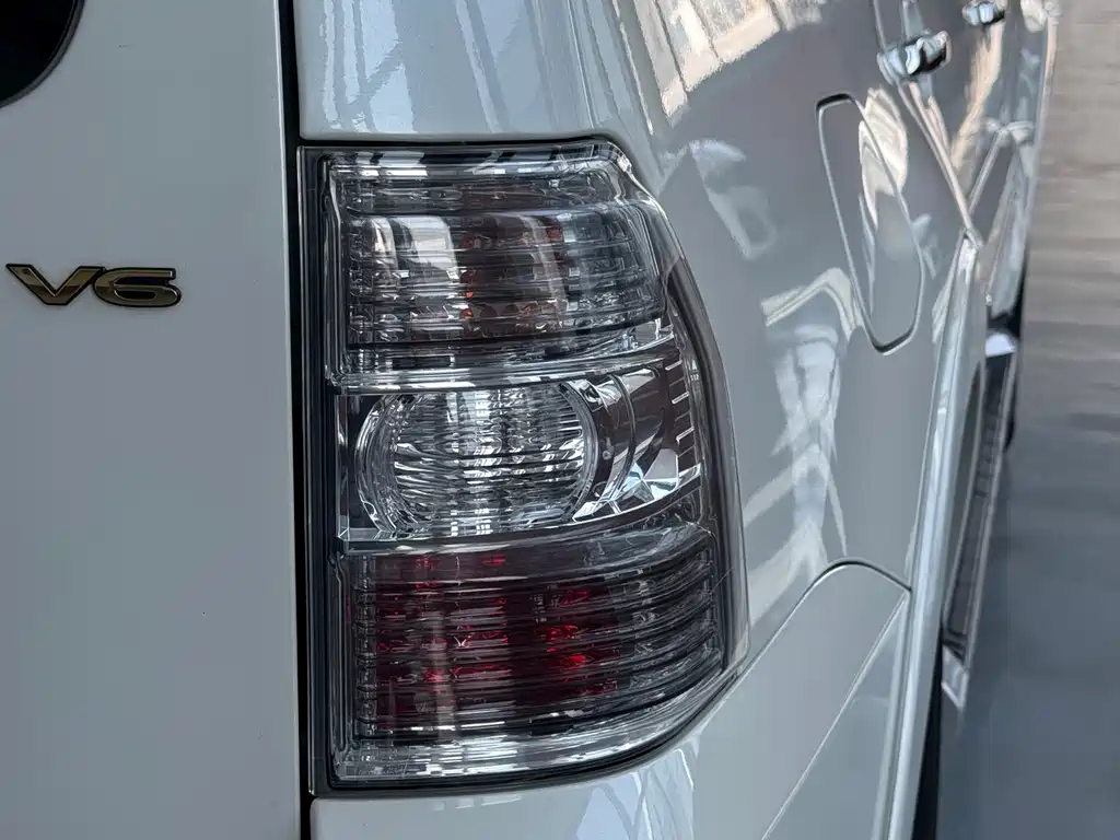 Pajero imported 2020 3.0L automatic premium version купить на сайте DeffCars