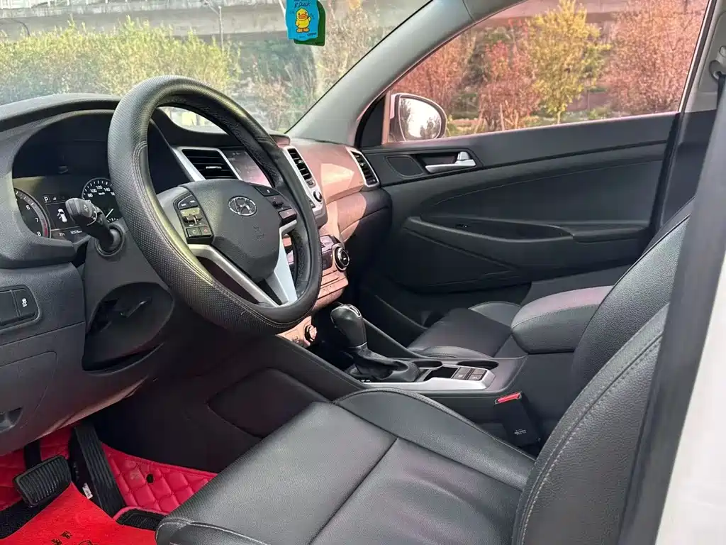 Tucson 2018 1.6T Dual Clutch 2WD 15th Anniversary Special Edition купить на сайте DeffCars