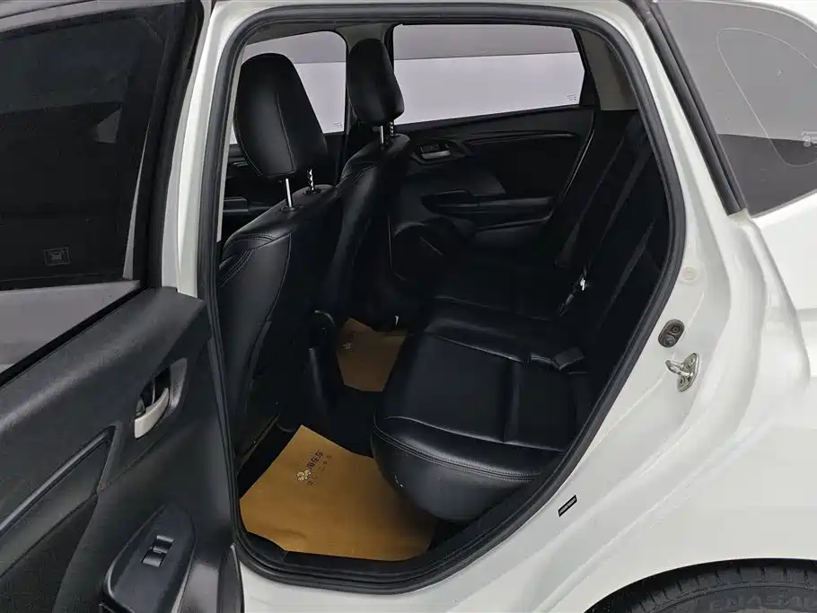 Fit 2018 1.5L CVT Comfort Edition купить на сайте DeffCars