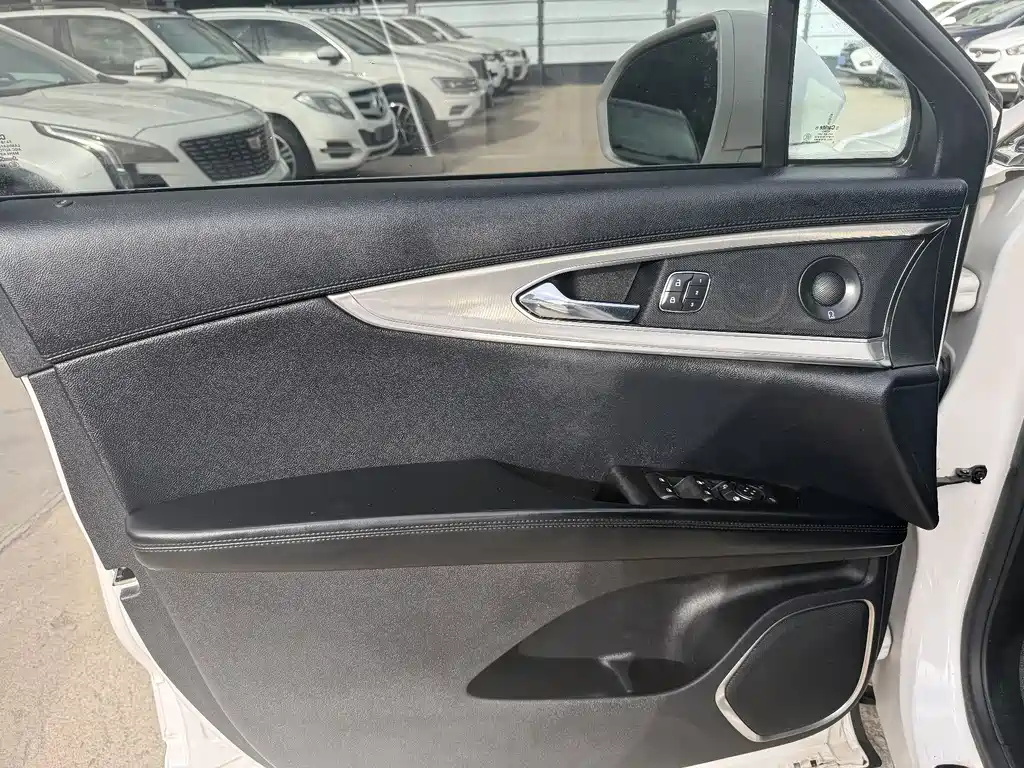 Lincoln MKX 2018 2.0T four-wheel drive premium version купить на сайте DeffCars