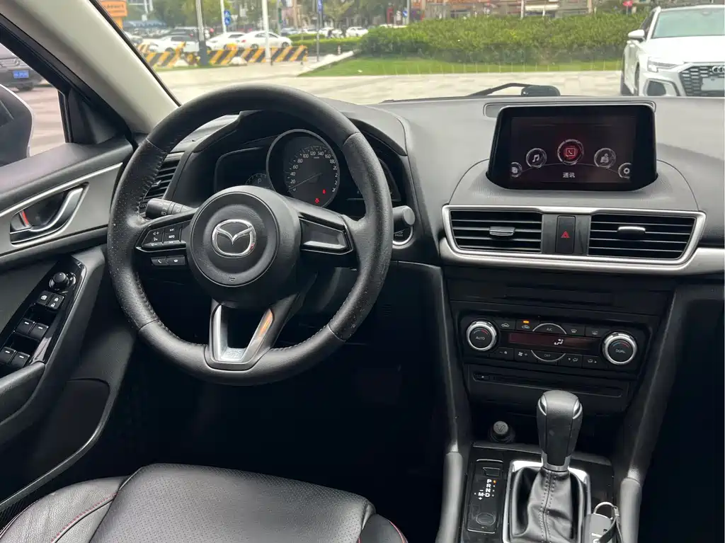 Mazda3 Angkesela 2017 sedan 1.5L automatic luxury model National V купить на сайте DeffCars