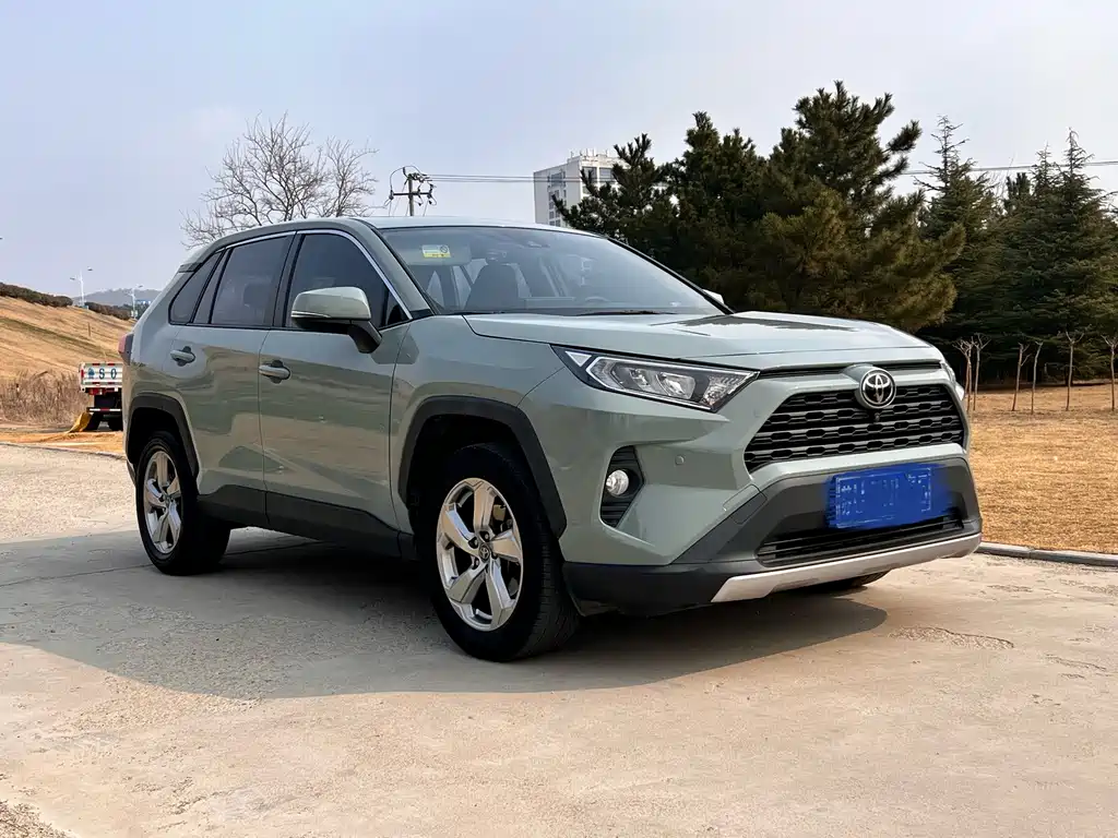 RAV4 Rongfang 2021 2.0L CVT two-wheel drive fashion PLUS version купить на сайте DeffCars