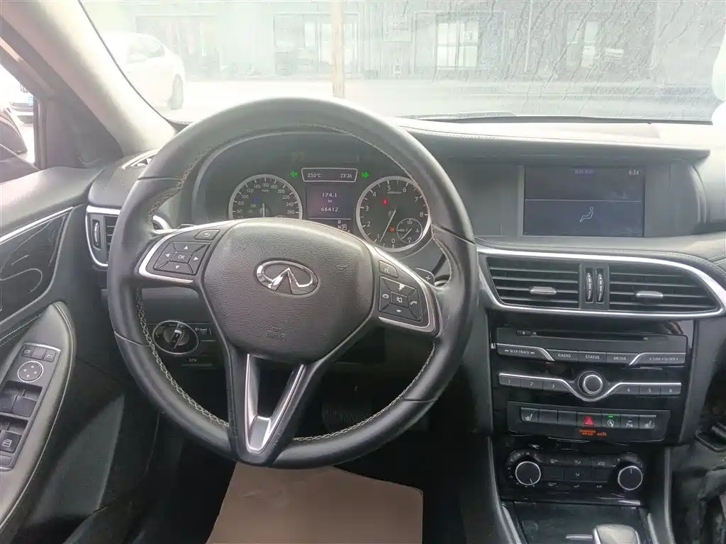 Infiniti QX30 2017 1.6T two-wheel drive fashion version купить на сайте DeffCars