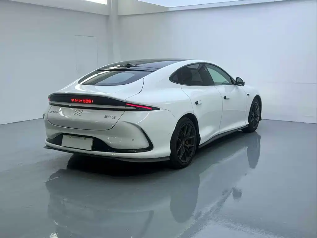 Zhiji L6 2024 Max Standard Edition купить на сайте DeffCars