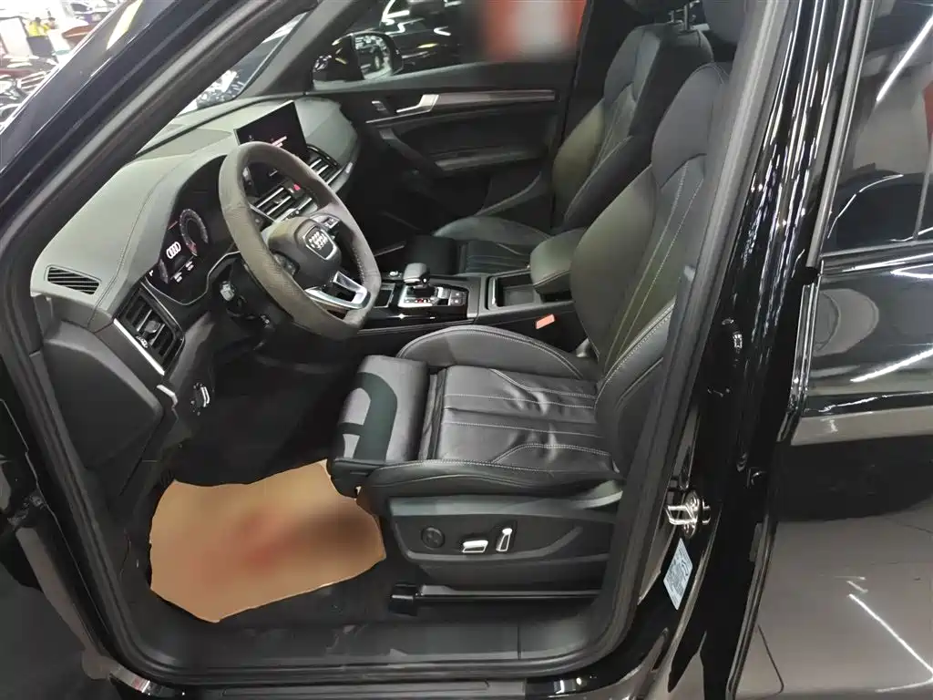 Audi Q5L 2023 45T luxury and dynamic model купить на сайте DeffCars