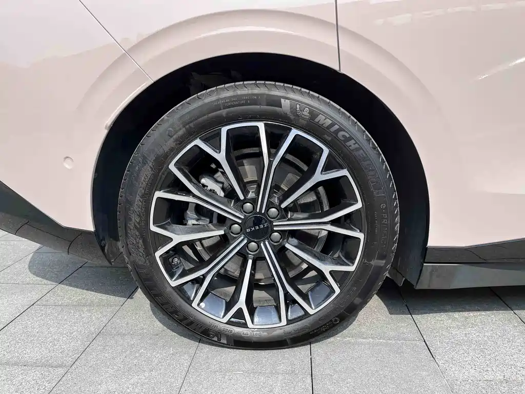 Jikrypton 007 2025 rear-wheel drive smart driving version 75kWh купить на сайте DeffCars