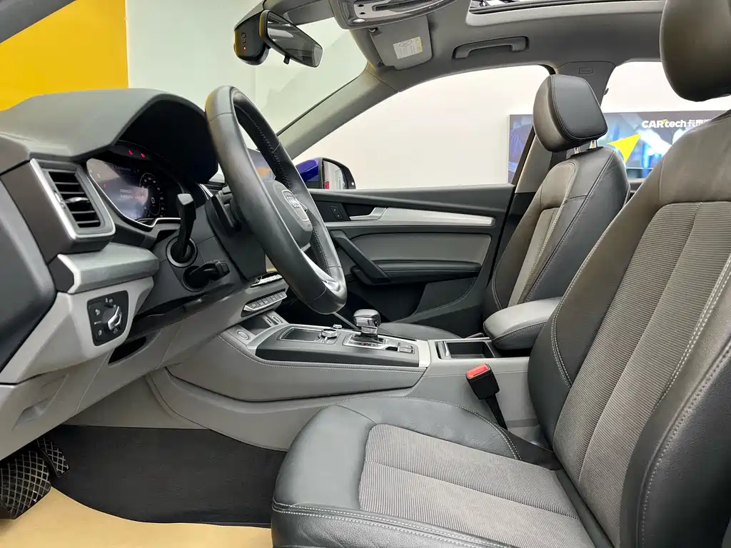 Audi Q5L 2018 40 TFSI enjoys fashionable style, National V купить на сайте DeffCars