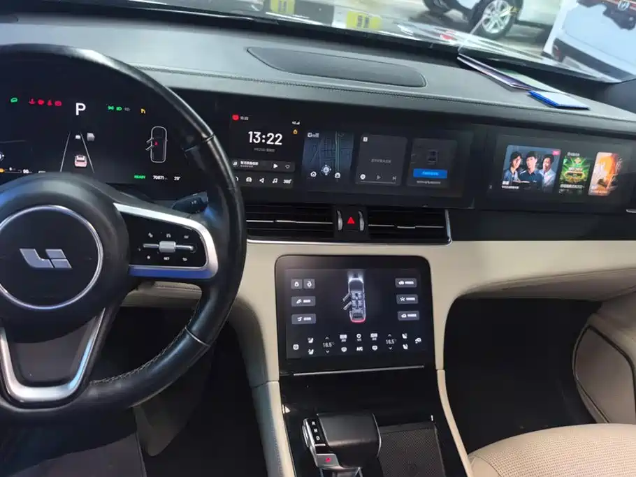 Ideal ONE 2021 extended range 6-seater version купить на сайте DeffCars