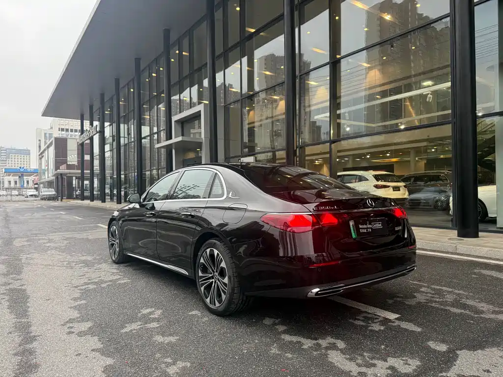 Mercedes-Benz E-Class New Energy 2024 E 350 e L plug-in hybrid sedan купить на сайте DeffCars