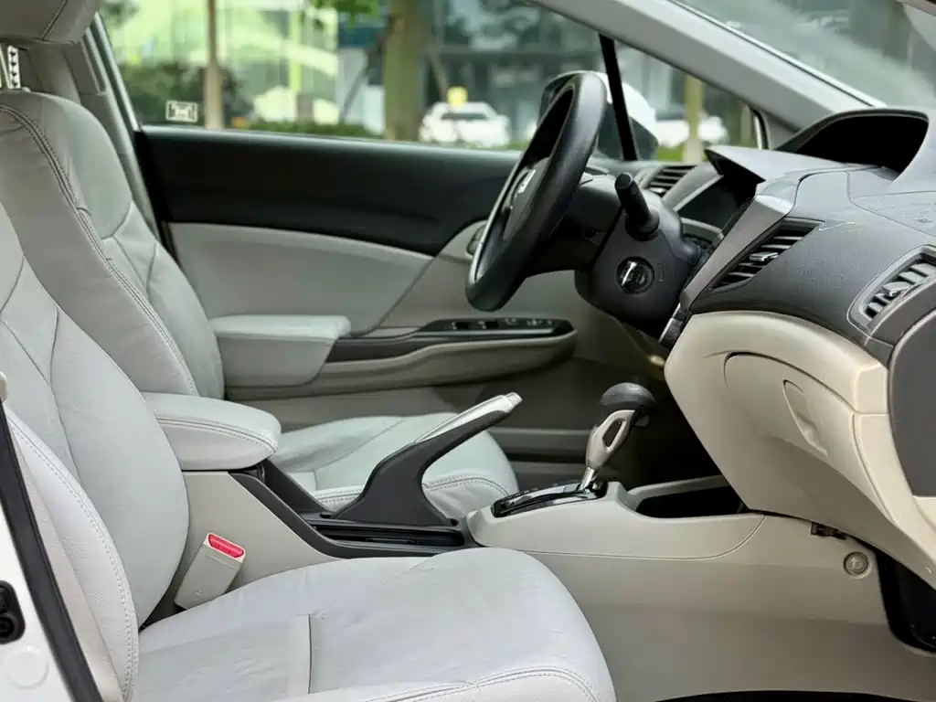 Civic 2014 1.8L Automatic Classic Edition купить на сайте DeffCars