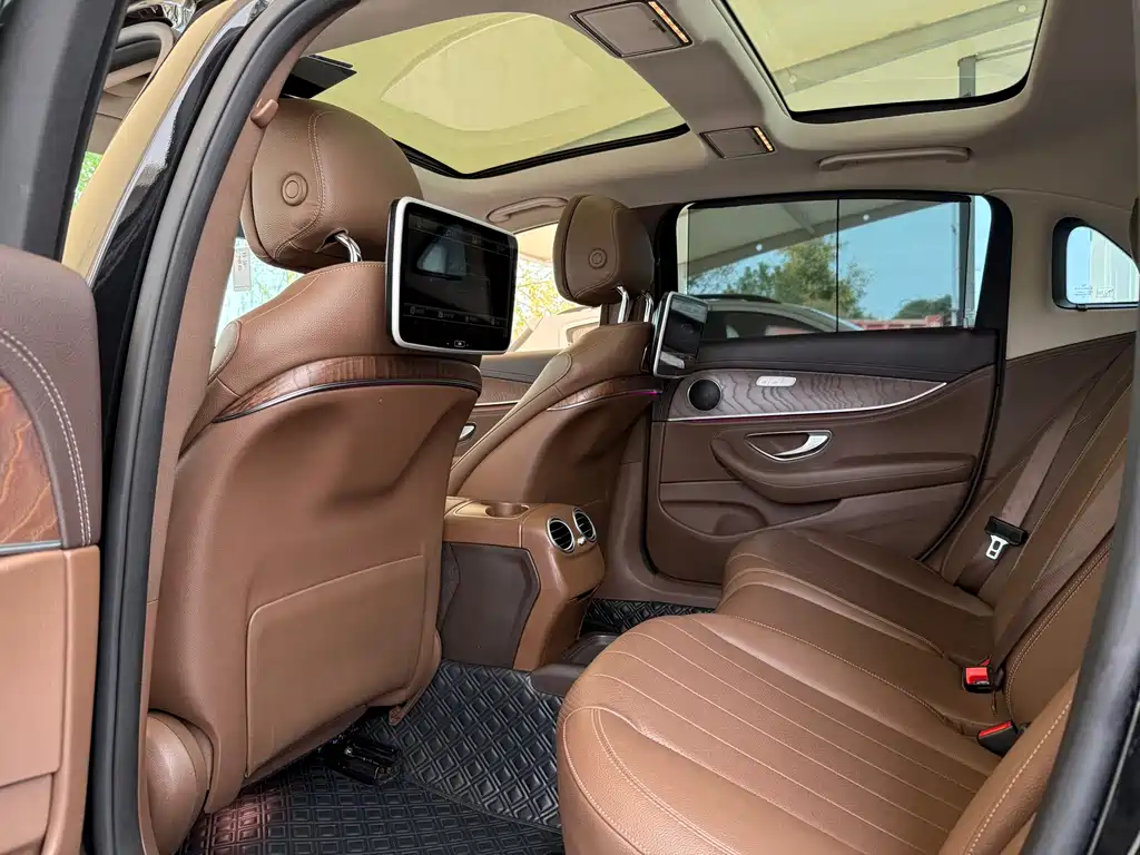 Mercedes-Benz E-Class 2017 E 300 L Luxury Model купить на сайте DeffCars