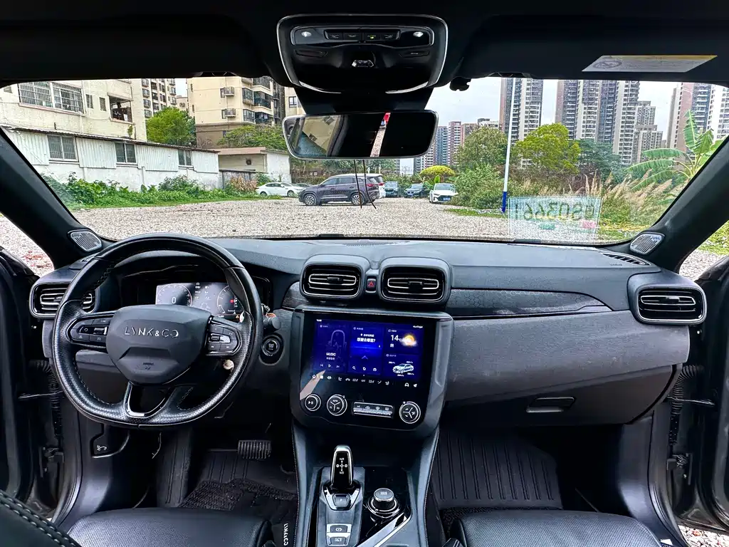 Lynk & Co 03 2022 1.5TD DCT Pro купить на сайте DeffCars