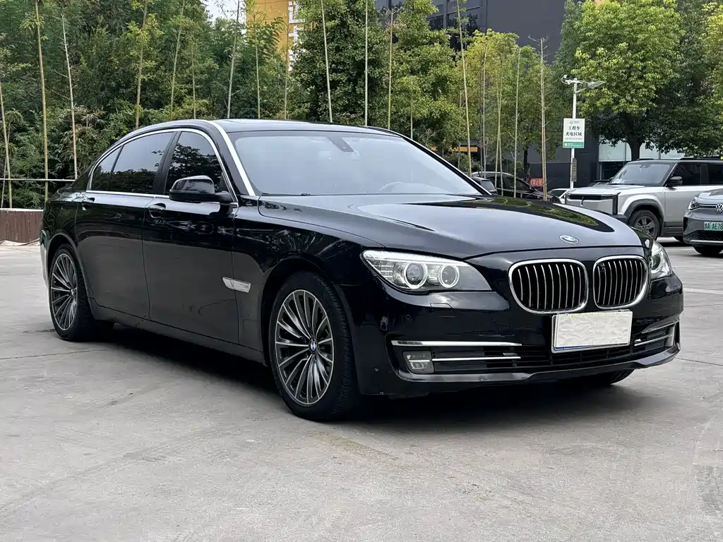 BMW 7 Series 2014 730Li Premium купить на сайте DeffCars
