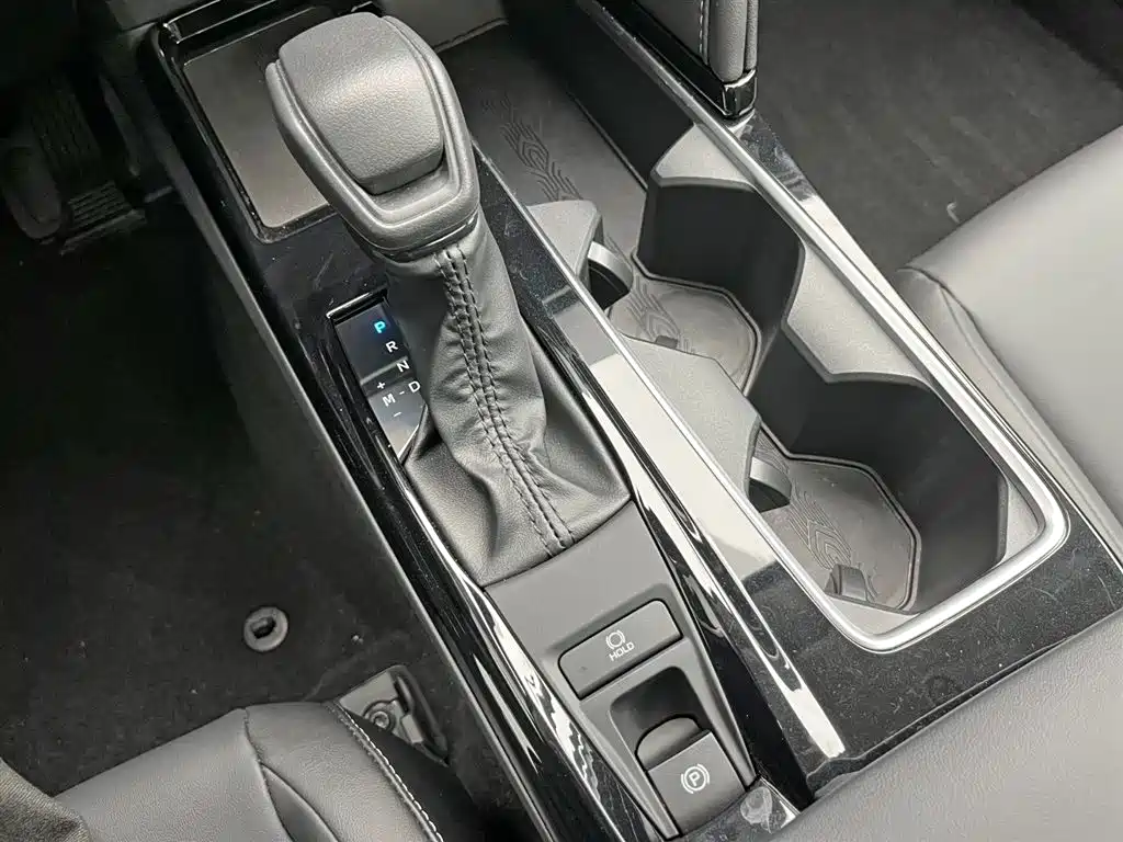 Camry 2026 2.0E Elite Edition купить на сайте DeffCars