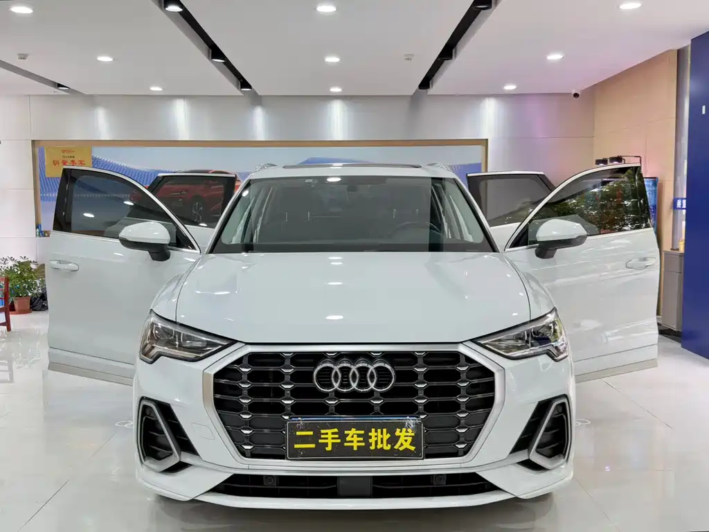 Audi Q3 2023 facelift 40 TFSI stylish and dynamic купить на сайте DeffCars