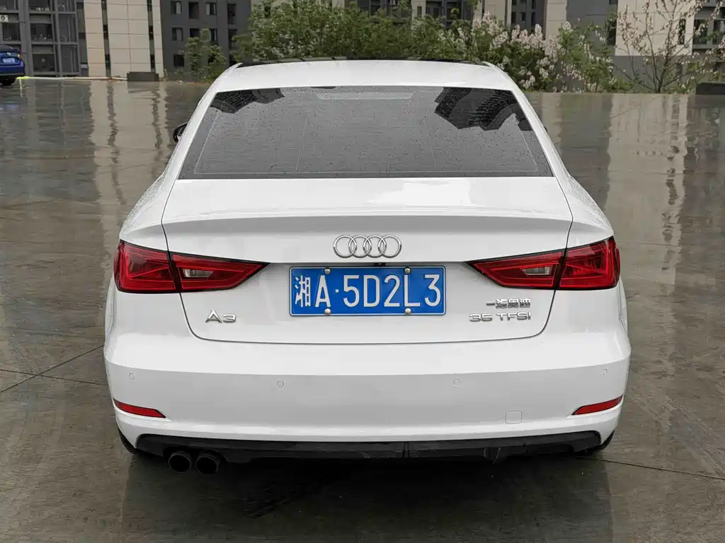 Audi A3 2016 Limousine 35 TFSI LinkedIn type купить на сайте DeffCars