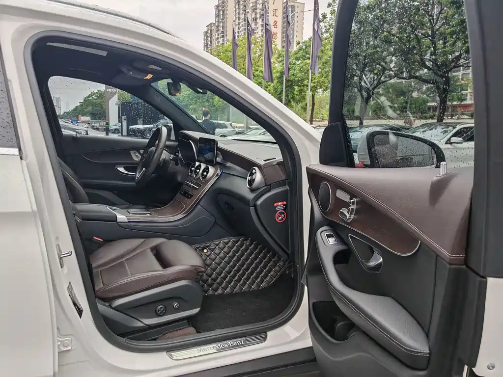Mercedes-Benz GLC 2021 GLC 260 L 4MATIC luxury model купить на сайте DeffCars