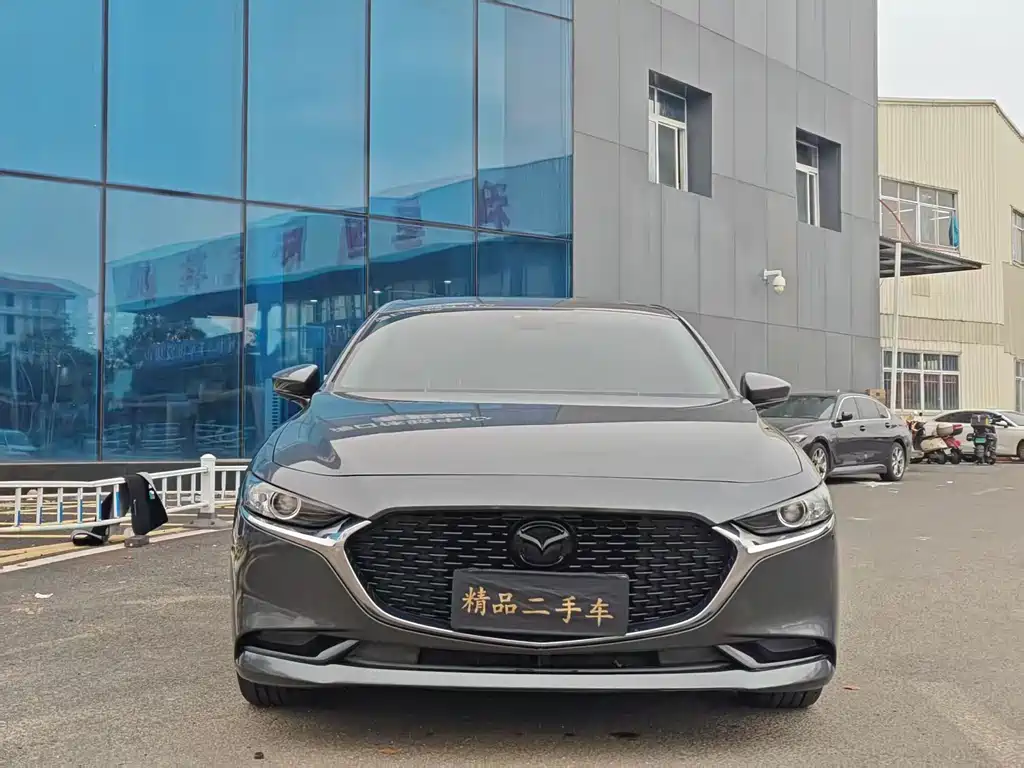 Mazda3 Angkesela 2020 2.0L Automatic Premium Edition купить на сайте DeffCars